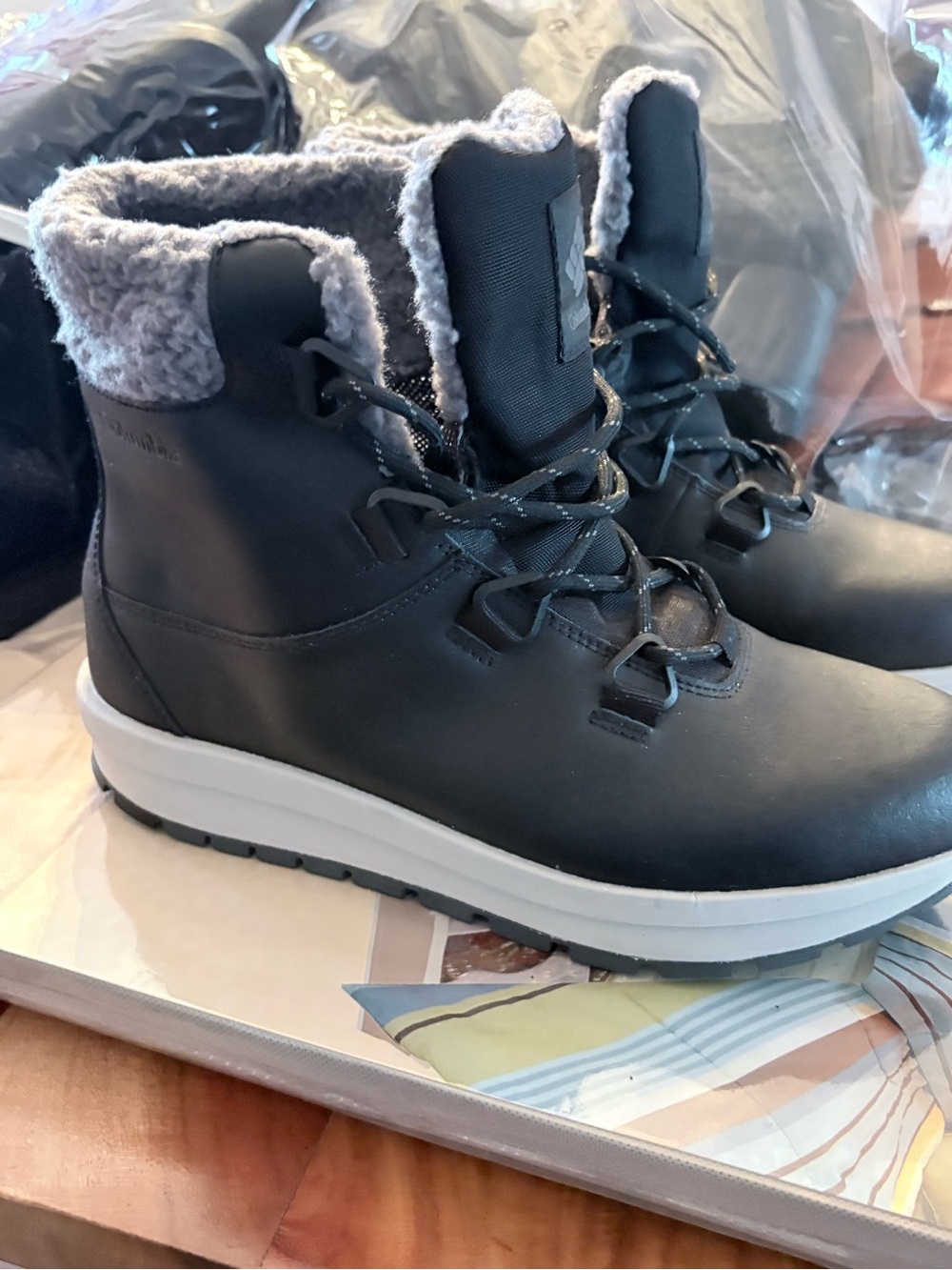 Columbia Black Winter Lace-Up Boots with Gray Faux-Shearling Collar